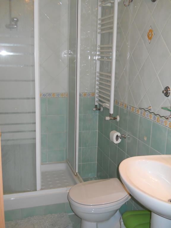 Le Pietre Di Giada Roma